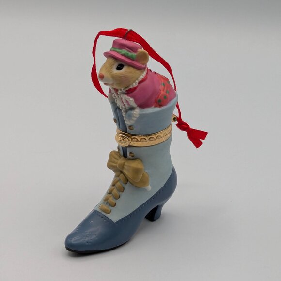 Hallmark Keepsake Fashion Afoot 2002, 3rd Final in the Series Porcelain Ornament - Picture 1 of 12
